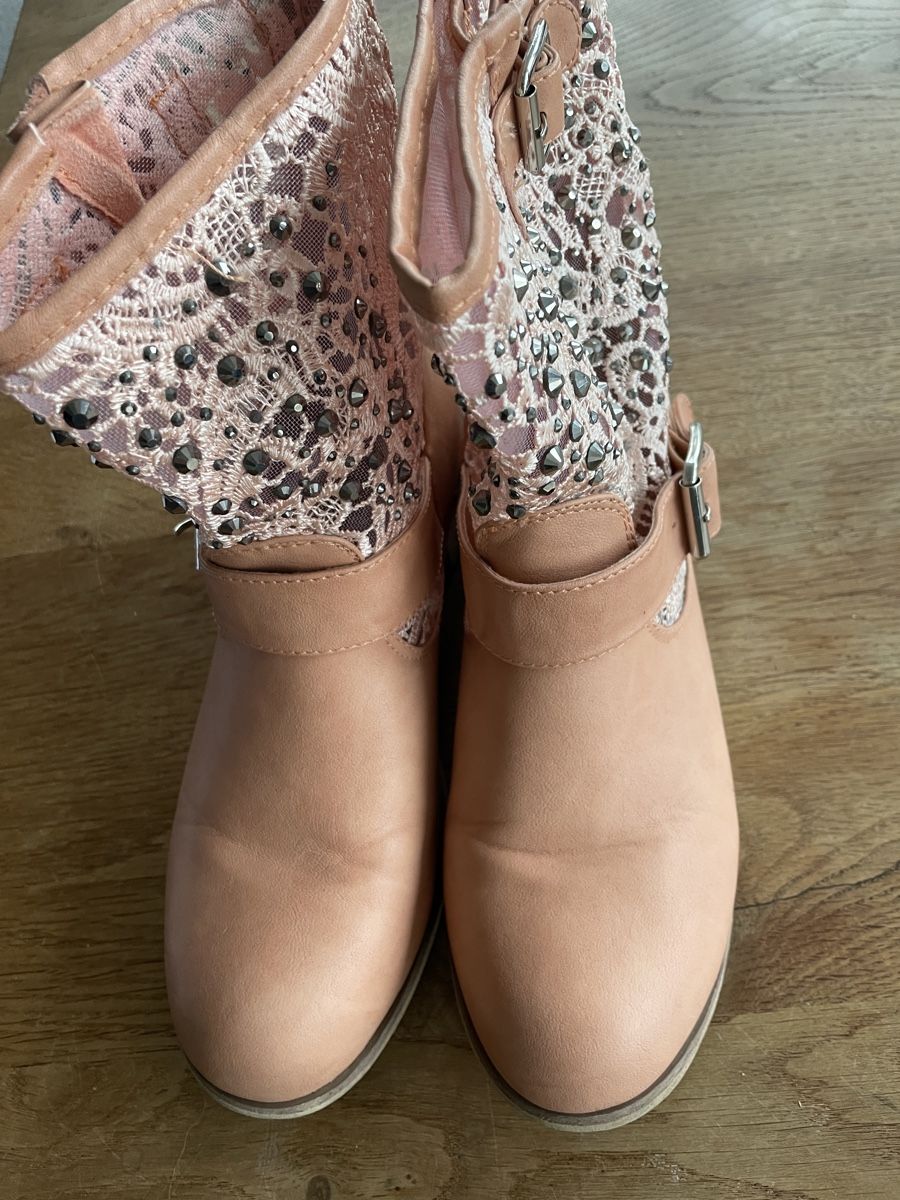 Scarpe da donna: Schöne leichte Sommerboots Grösse 39 – Usato da Altishofen venduto da UrsulaP0102 2