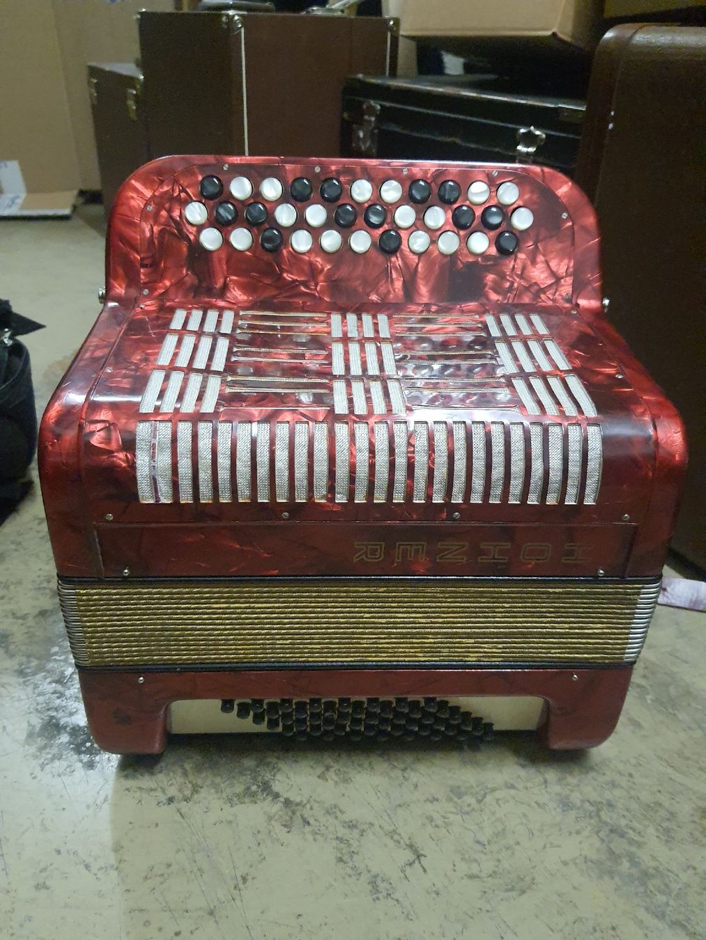 Hohner Strumenti musicali: accordéon chromatique hohner  – Usato da Pont-de-la-Morge venduto da Mirabelle0