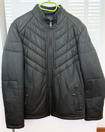 Dunkle Lederjacke Kemal Tanca