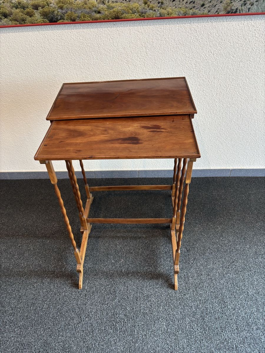 Set di tavolo e panche: Satztische aus Holz – Usato da Uster venduto da lobo1975 4