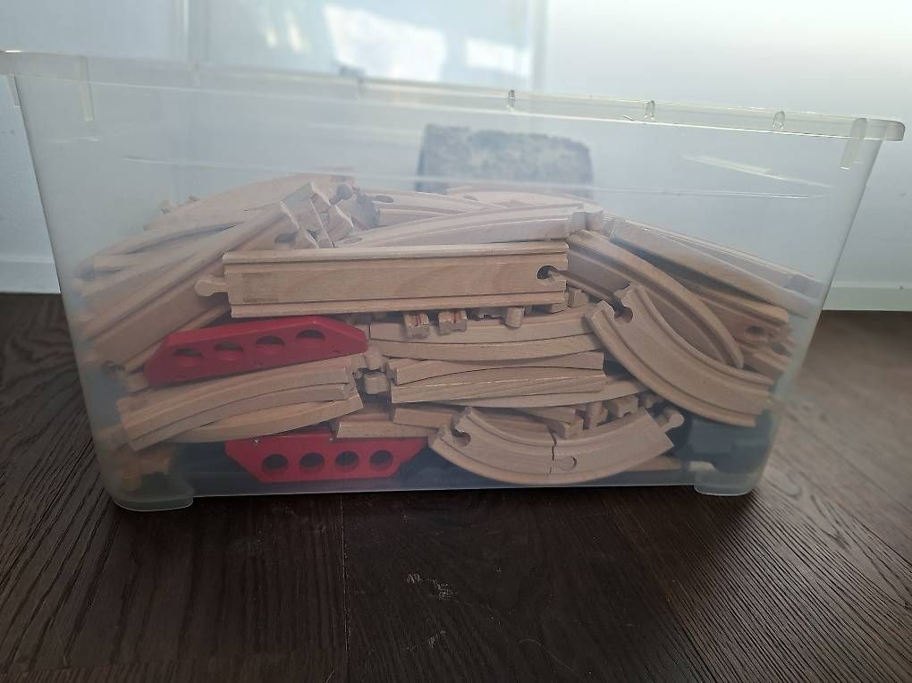 Jouets: Schienen Brio Eisenbahn – D'occasion à Schwarzenburg par Franzyska 1