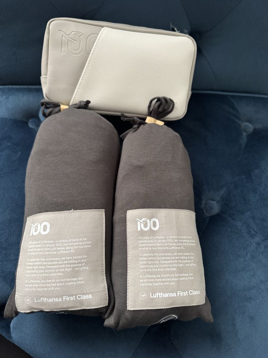 Pigiami: Lufthansa First Class Lounge Wear Set Neu Gr. M – Nuovo (secondo la descrizione) da Zürich venduto da Orionos 2