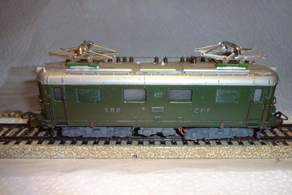 Locomotive Märklin RE 800 – SBB Re 4/4 – Époque III – Analogique – H0 – Vintage 1952