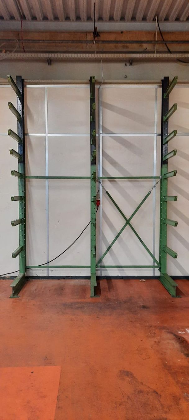 Scaffali: Kragarmregal / Hochregal / Schwerlast-regal – Usato da Deitingen venduto da RRD2010