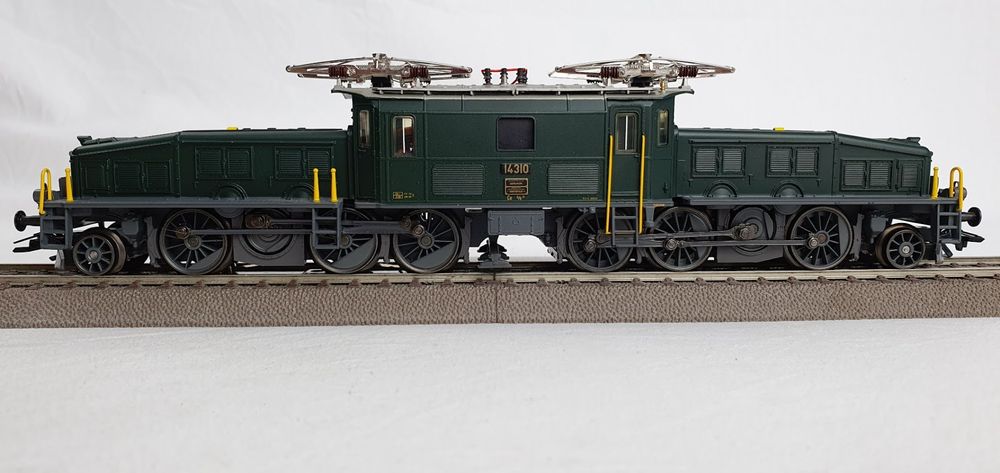 Märklin 39521 - SBB Ellok Reihe Ce6/8I Köfferli grün Ep.3, mfx+ Decoder + Sound | W. Schmidt GmbH