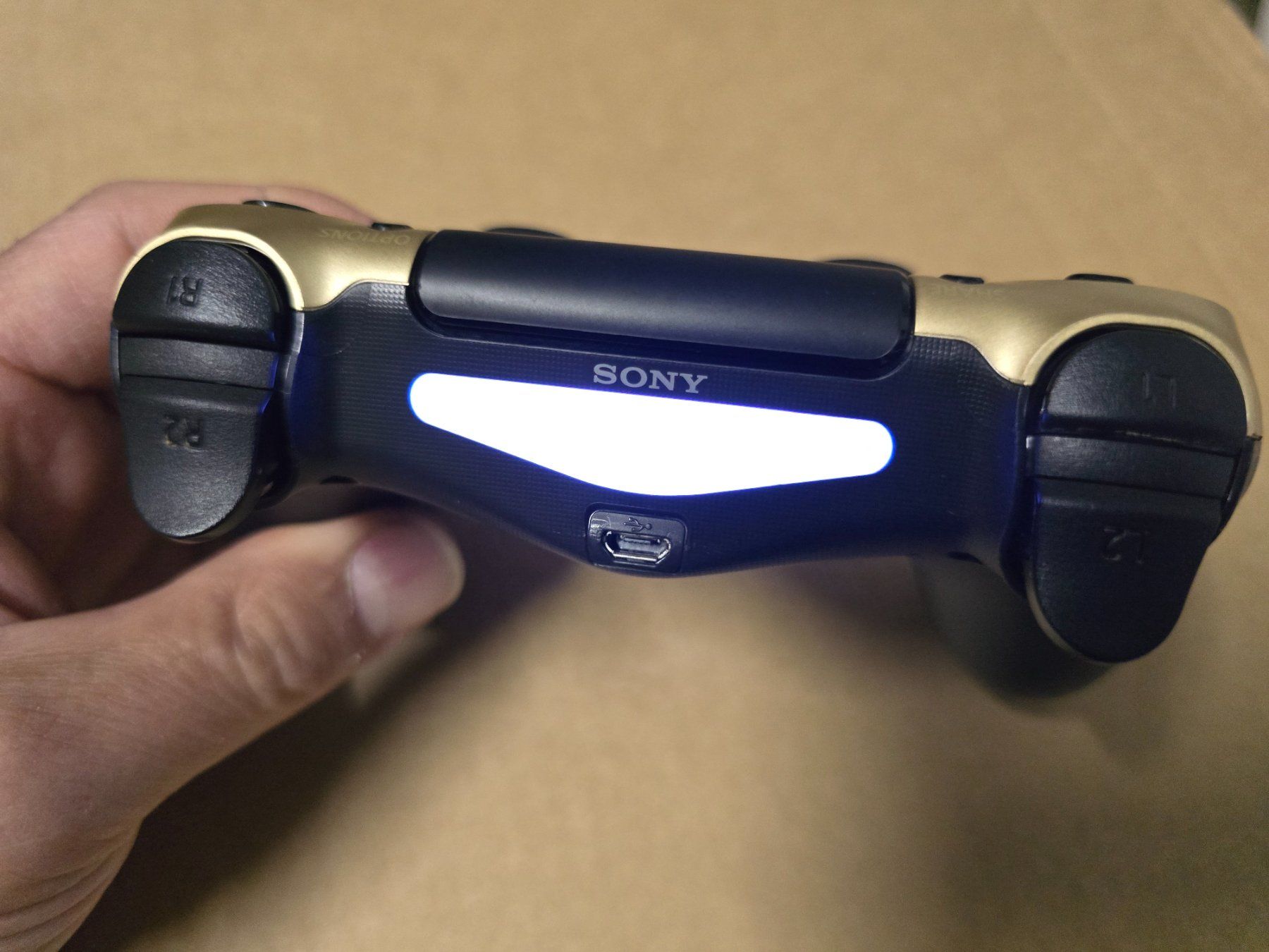 Sony Manettes: Sony PS4 Dualshock 4 Wireless Controller(Original) – D'occasion à Basel par Zait 1