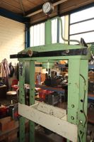 Hydraulische 15-Tonnen Werkstattpresse OMCN Modell Art. 155