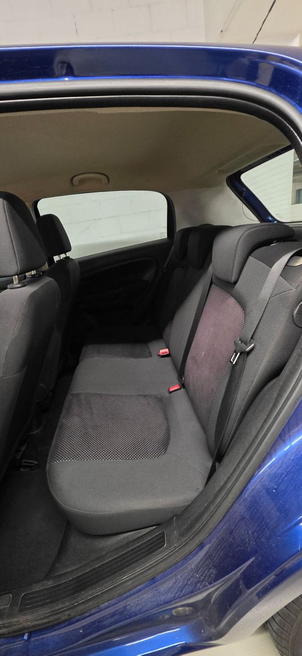 Fiat Automobili: FIAT Punto 1.4 Dynamic - Ab Platz Angebot – Usato da Winterthur venduto da LTEAUTOMOBILE 6