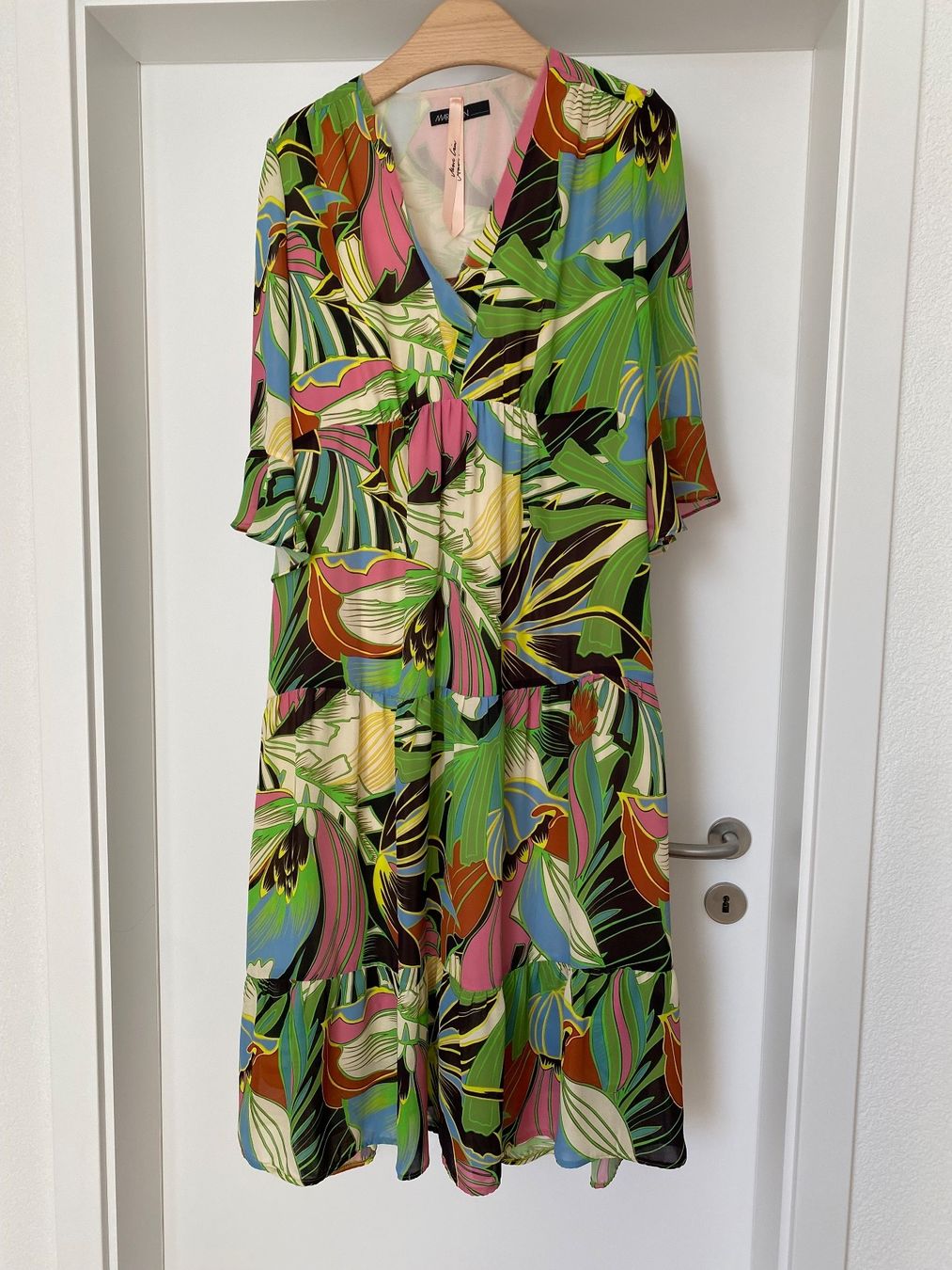 Marc Cain Vestiti: Marc Cain Kleid Gr.5 LP 460.- – Nuovo (secondo la descrizione) da Buchs-ZH venduto da Frauenkleidermarkt 1