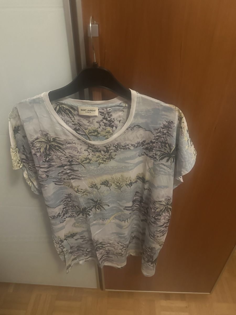 Saint Laurent T-Shirts: SAINT LAURENT T-Shirt – Gebraucht aus Zürich von Michael-Berger 1