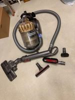 Dyson DC32 Staubsauger - Top Zustand, sofort einsatzbereit!
