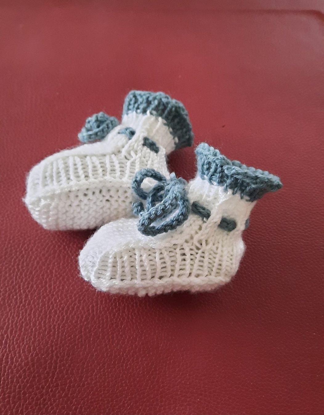 Chaussettes enfants: Babyschühchen Babysöckli – Neuf (Voir description) à zufikon par braemestaender01 1