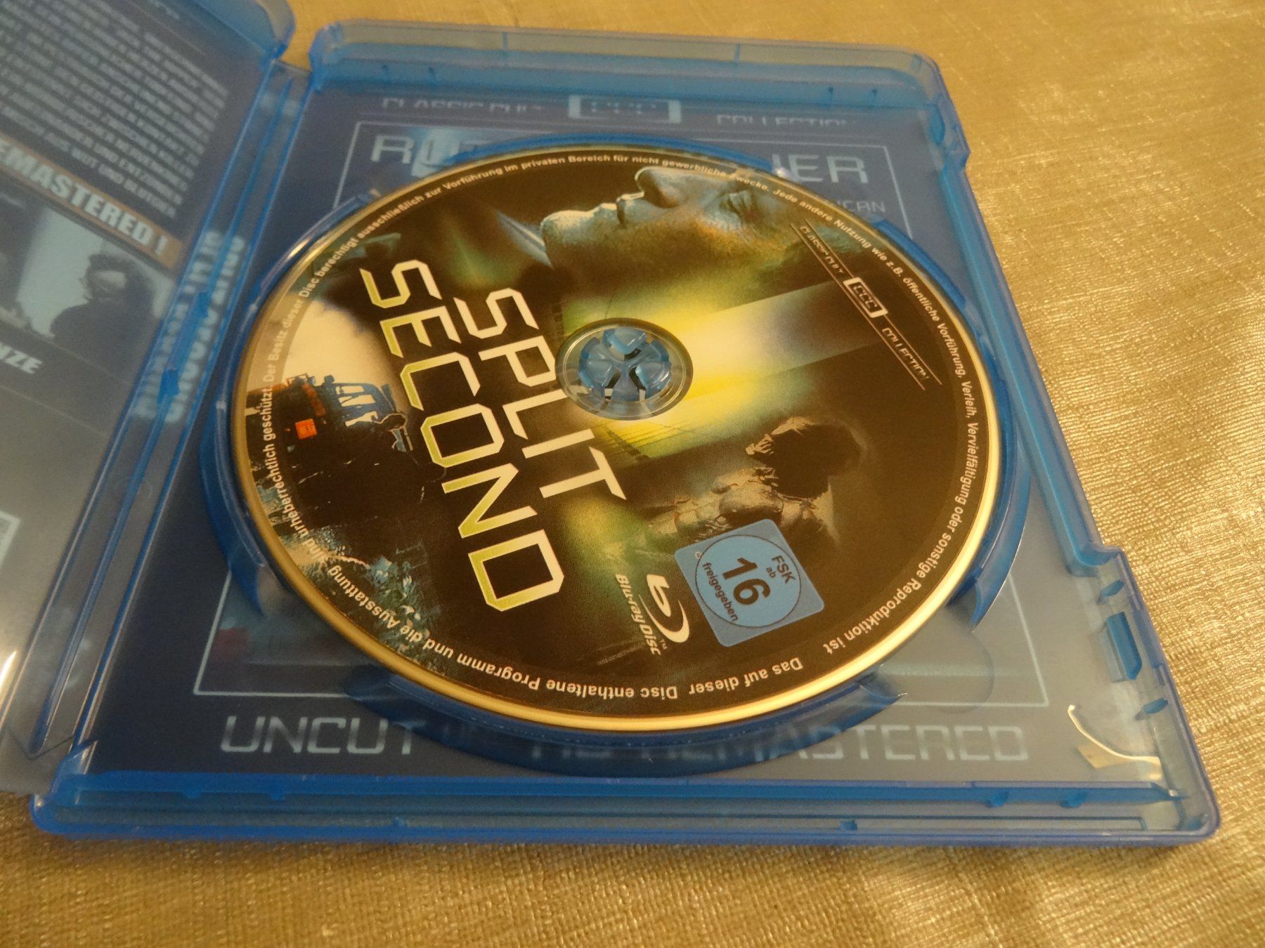 Tutti i DVDs: Split Second - Rutger Hauer Blu-Ray – Usato da Olten venduto da Disc-Verkauf 1