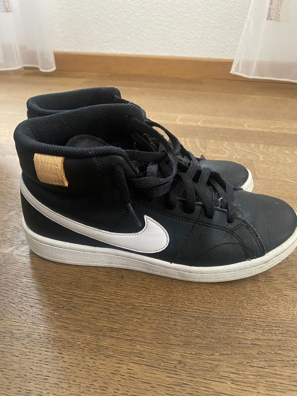 Nike Scarpe per ragazzi: Nike Sneaker 39 – Usato da Glattbrugg venduto da A.S.90 1