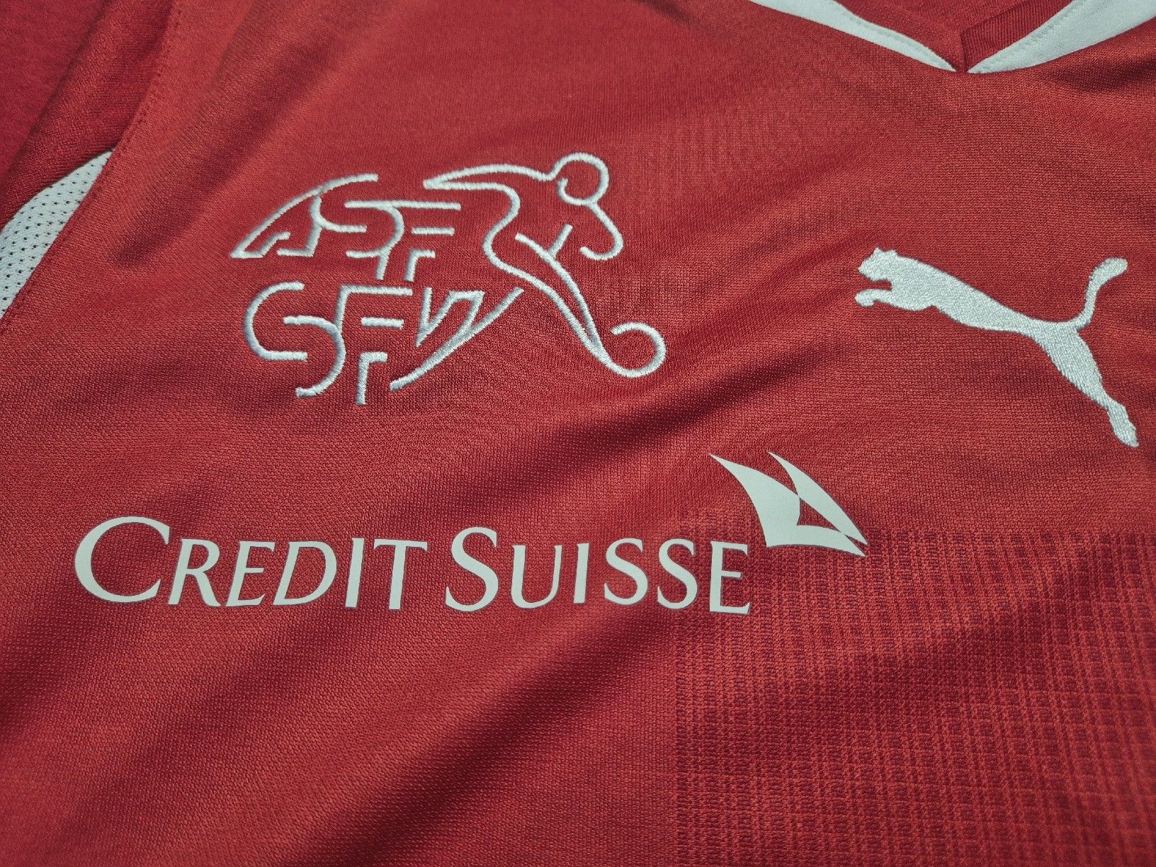 Puma Canottiere & Pantaloni: Puma 2010 Schweiz Trikot Grösse M  – Usato da St. Gallen venduto da CaliSunshine 3
