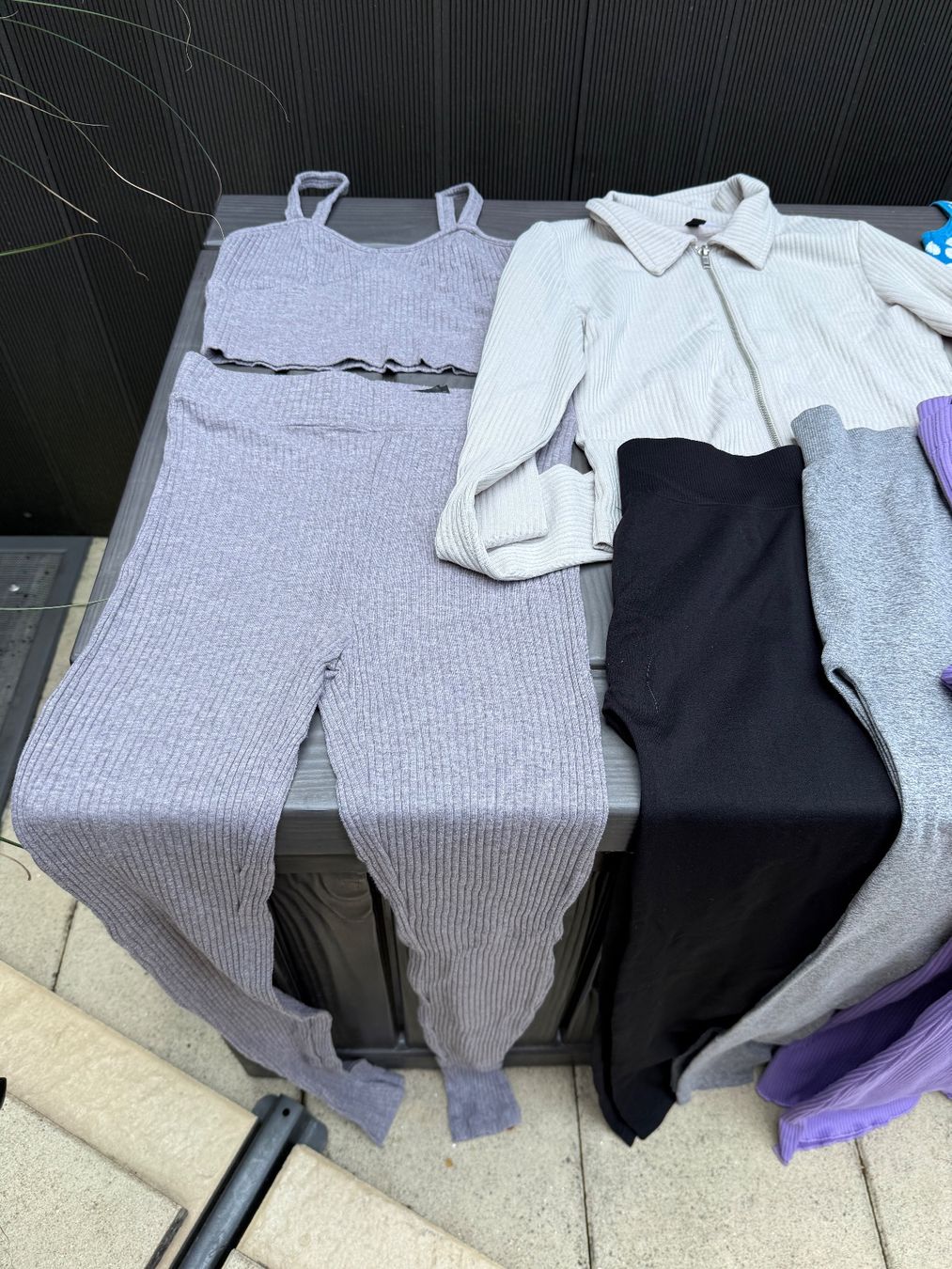 Lotti di vestiti: Paket Grösse S – Usato da Basel venduto da jetzt-wird-gemistet 1