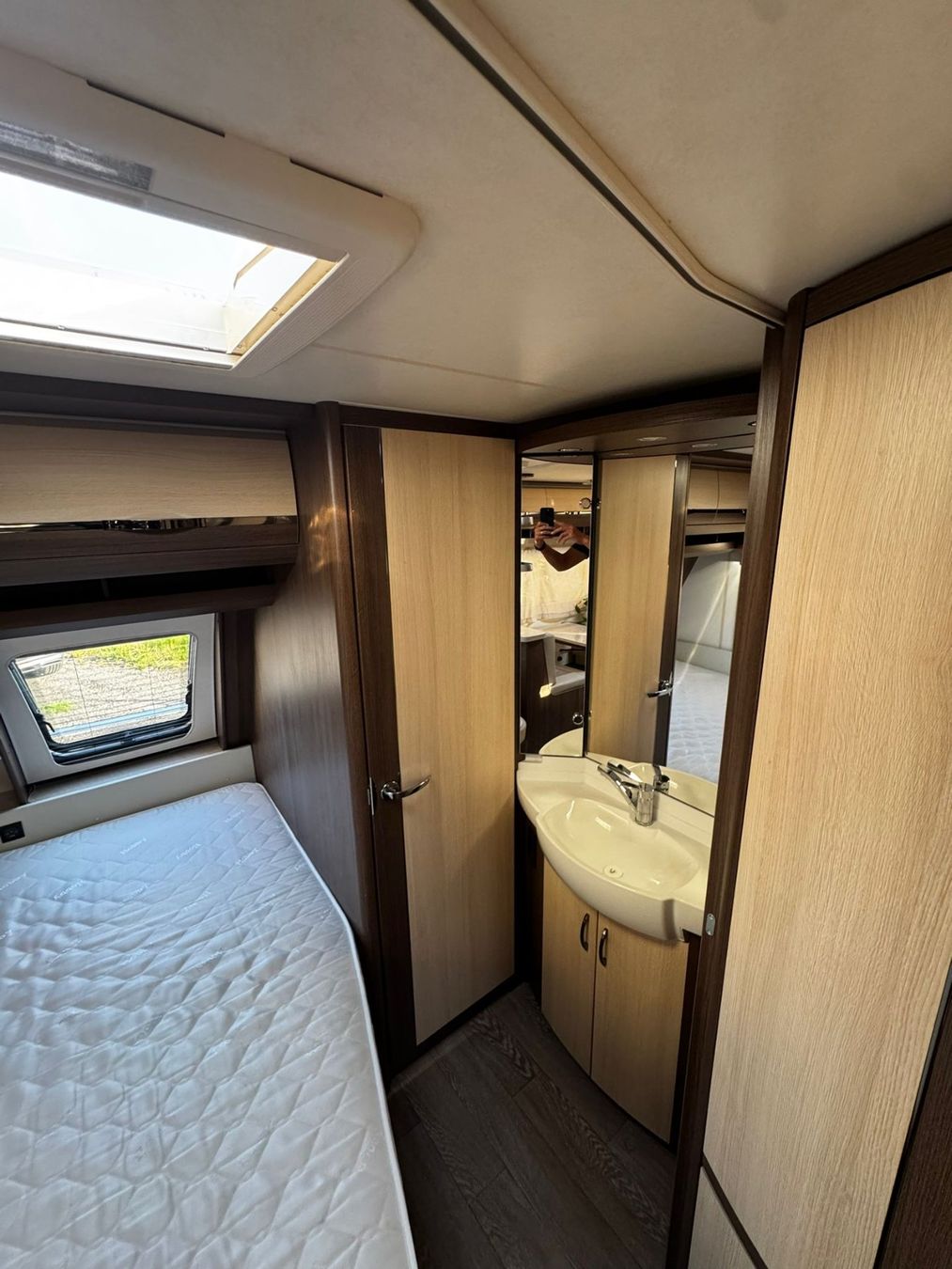 Hobby Véhicules de camping: Hobby 650 UMFe Prestige – D'occasion à Weggis par Edan64 6