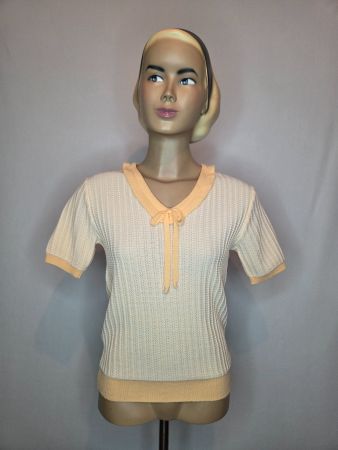 Vintage DDR Knit Top with Bow Detail – Late 70s/Early 80s
