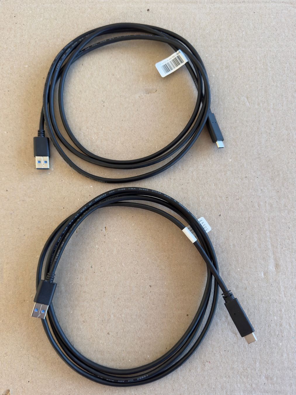 Hewlett Packard Câbles: 2 Cables HP USB / USB C – Neuf avec emballage d'origine à Yverdon-les-Bains par ele_z7jf