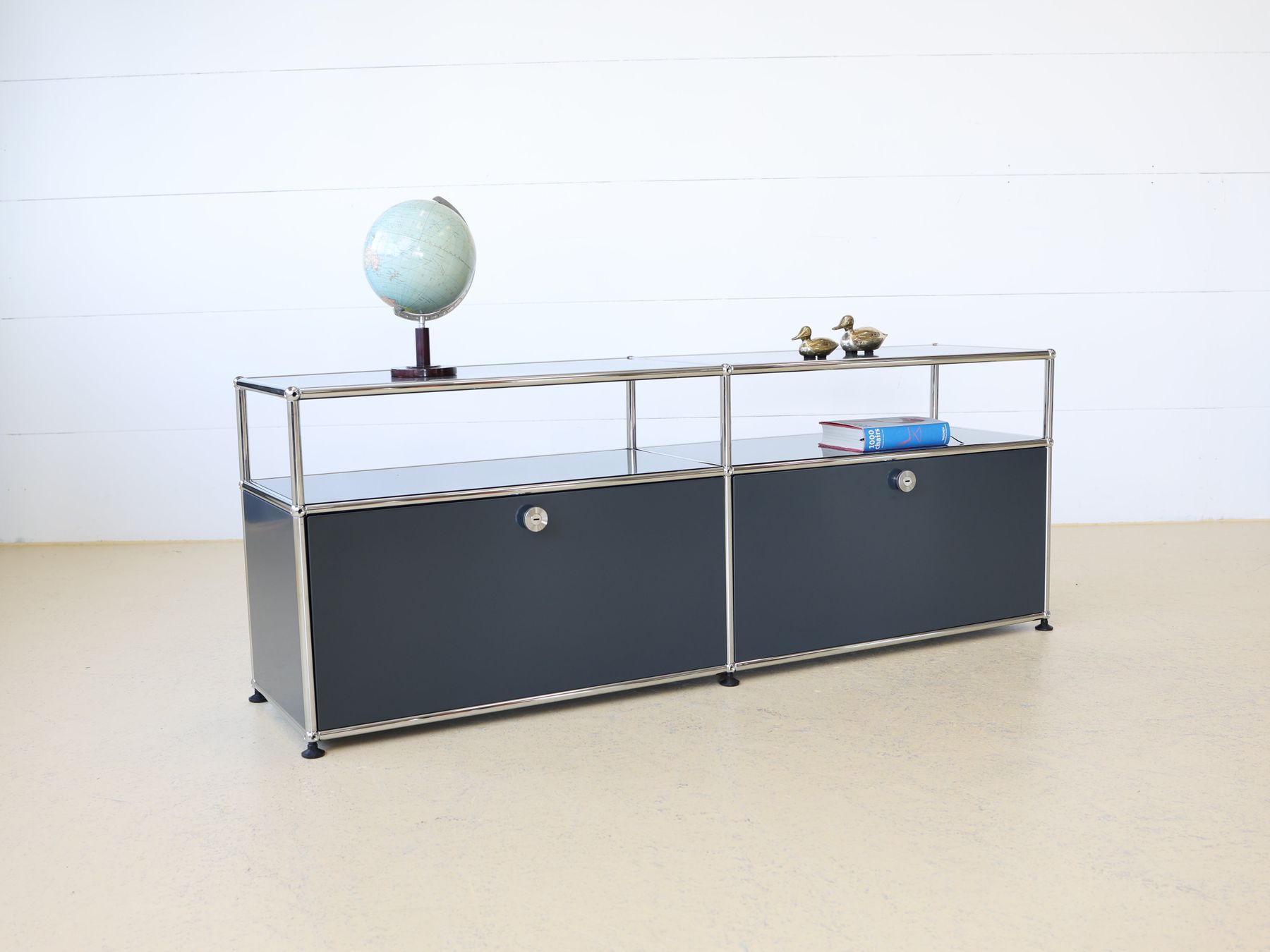 USM Kommoden: USM Haller Möbel 2x2 | Anthrazitgrau | Neuwertig – Gebraucht aus Meinisberg von atelier_TILIJA 6