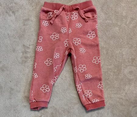 Trainerhose rosa mit Blumen, Grösse 92
