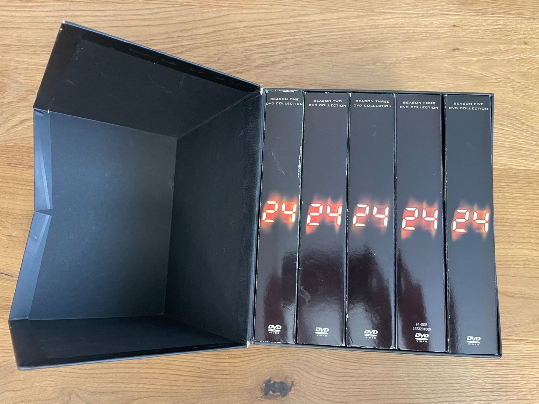 Tutti i DVDs: DVD: 24 "Twenty Four": Seasons 1-5 Box Set – Usato da Bonstetten venduto da Bobber_79 4