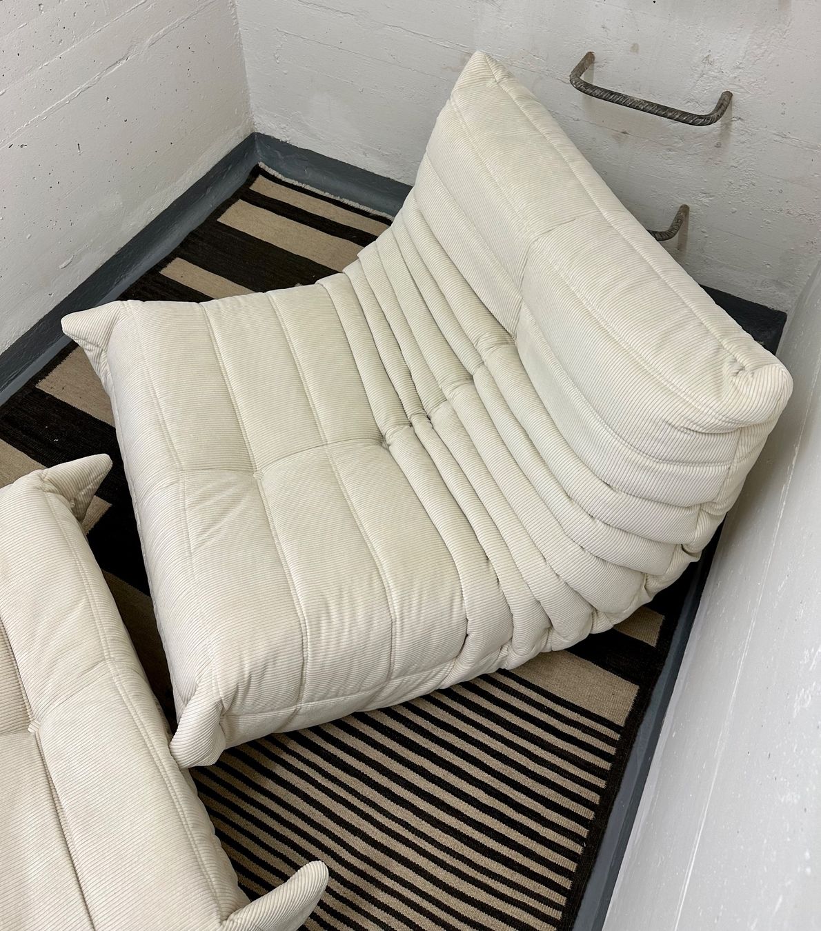 Ligne Roset Poltrone: Neu gepolstertes Togo Set  Sessel + Pouf – Nuovo (secondo la descrizione) da Zürich venduto da ERATOMIUM 4