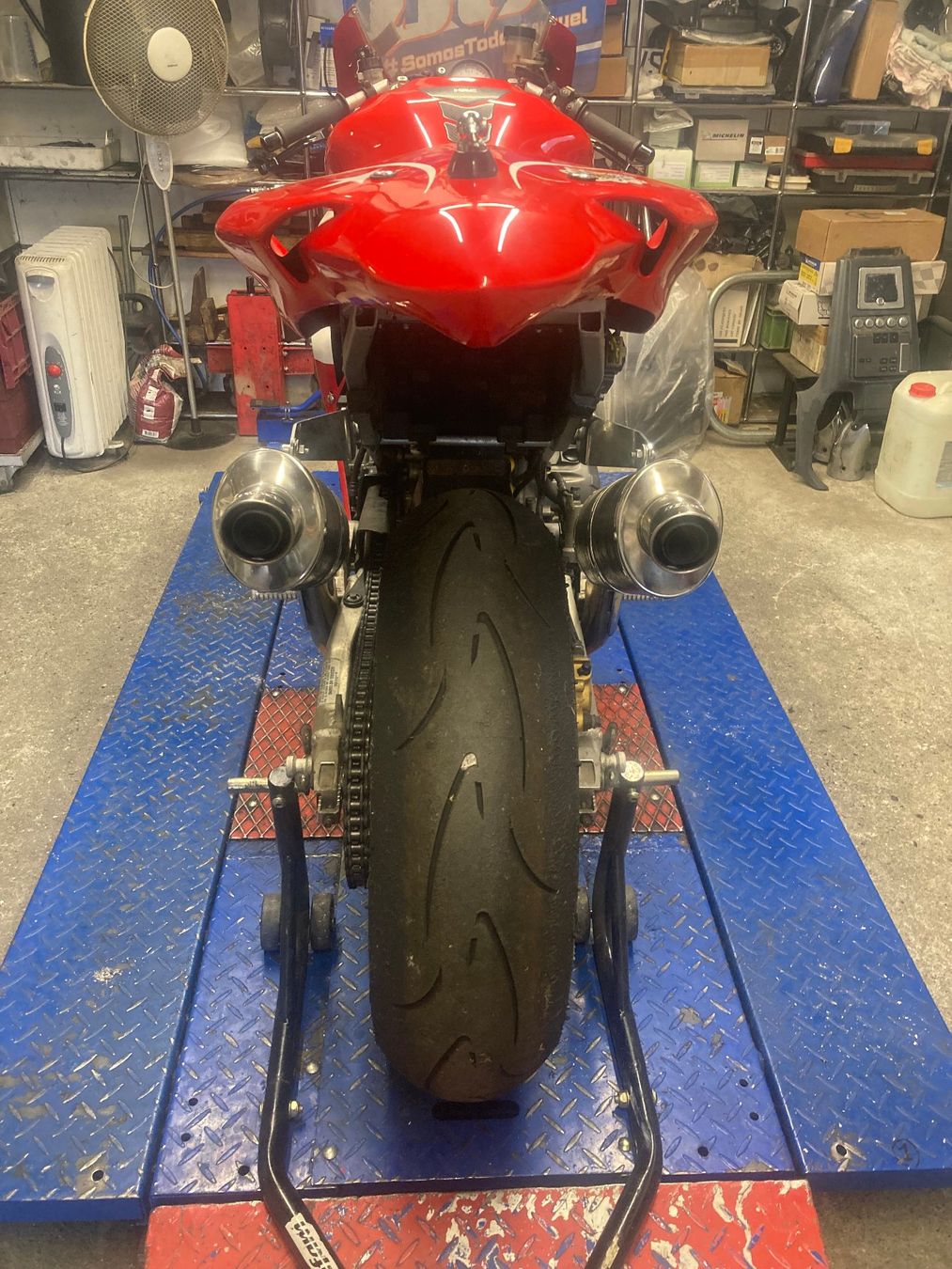 Honda Strada: Honda VTR1000F – Usato da Fully venduto da RC30-1988 4