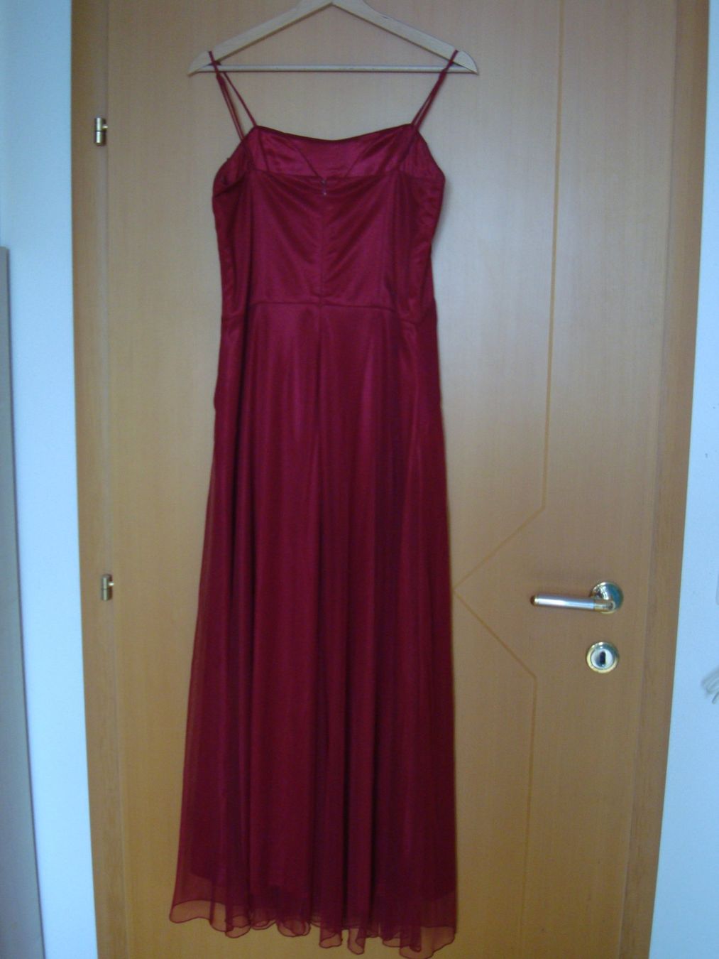 Kleider: Abendkleid dunkelrot Gr.40 – Gebraucht aus Mosnang von zwasli03 1