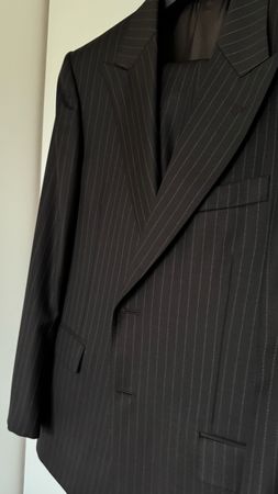 Zegna Men's Luxury Pinstripe Suit Size 52C