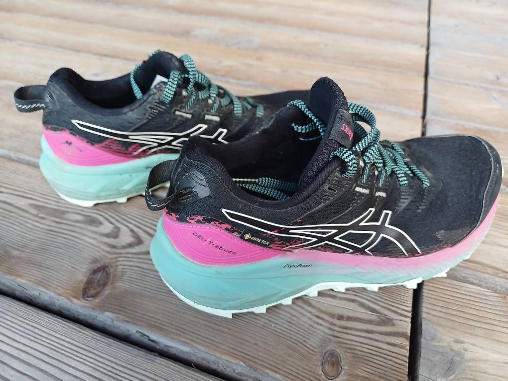 Asics Herrenschuhe: Asics Trabuco Trailrunning – Gebraucht aus Zürich von jjud 1