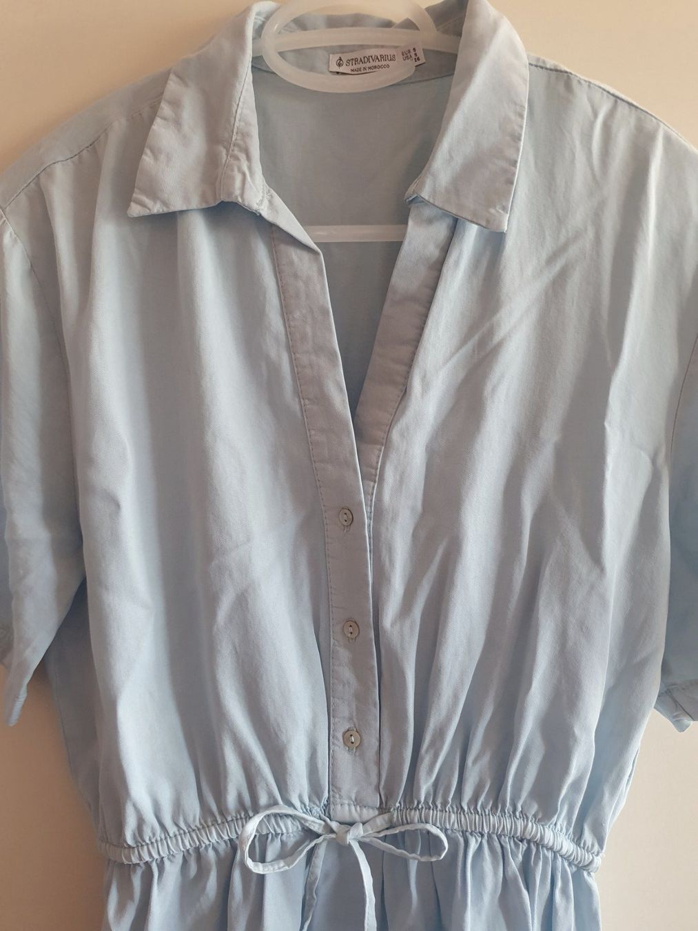 Stradivarius Vestiti: STRADIVARIUS Robe chemisier cintrée bleu clair - Taille S – Nuovo (secondo la descrizione) da Chavannes-Renens venduto da mau_8rwz