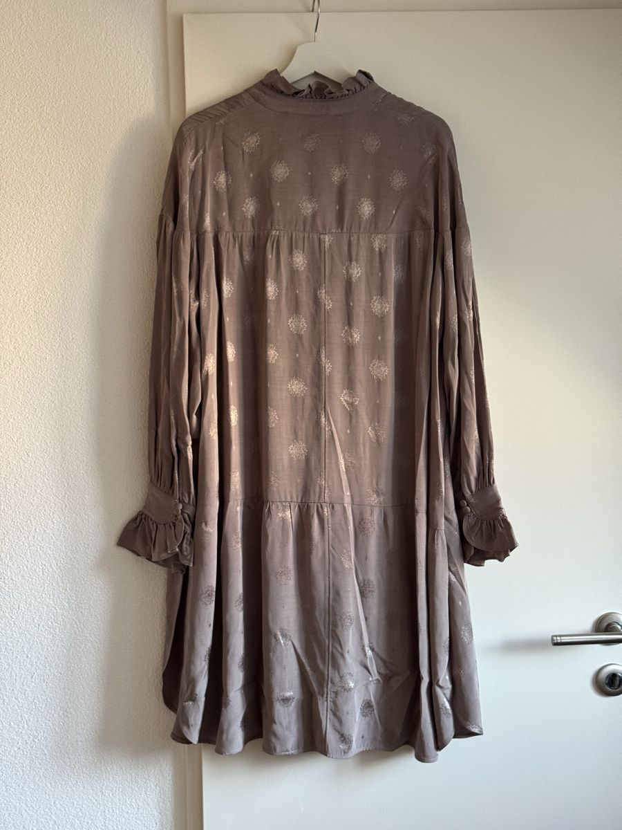 H&M Vestiti: H&M Sandra Mansour Dress Size L – Usato da Turbenthal venduto da elizameise 1