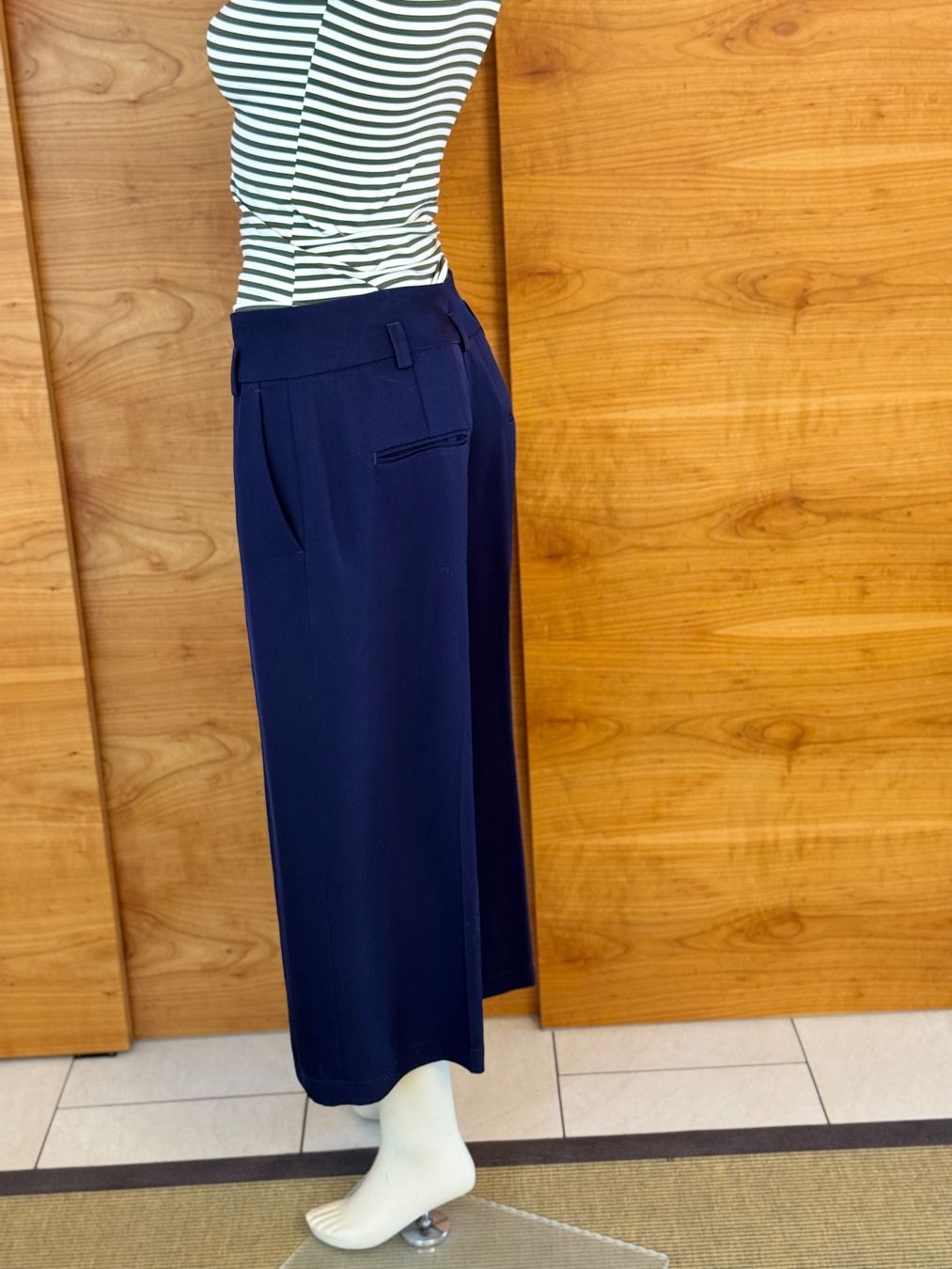 Pinko Pantaloni: Pinko Culotte-Hose – Usato da Unterägeri venduto da Jr61 3