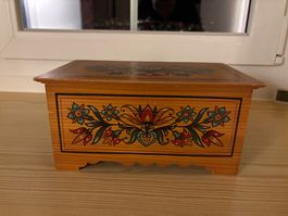Holzchästli, Truhe, Handbemalt, Vintage, Top Zustand!