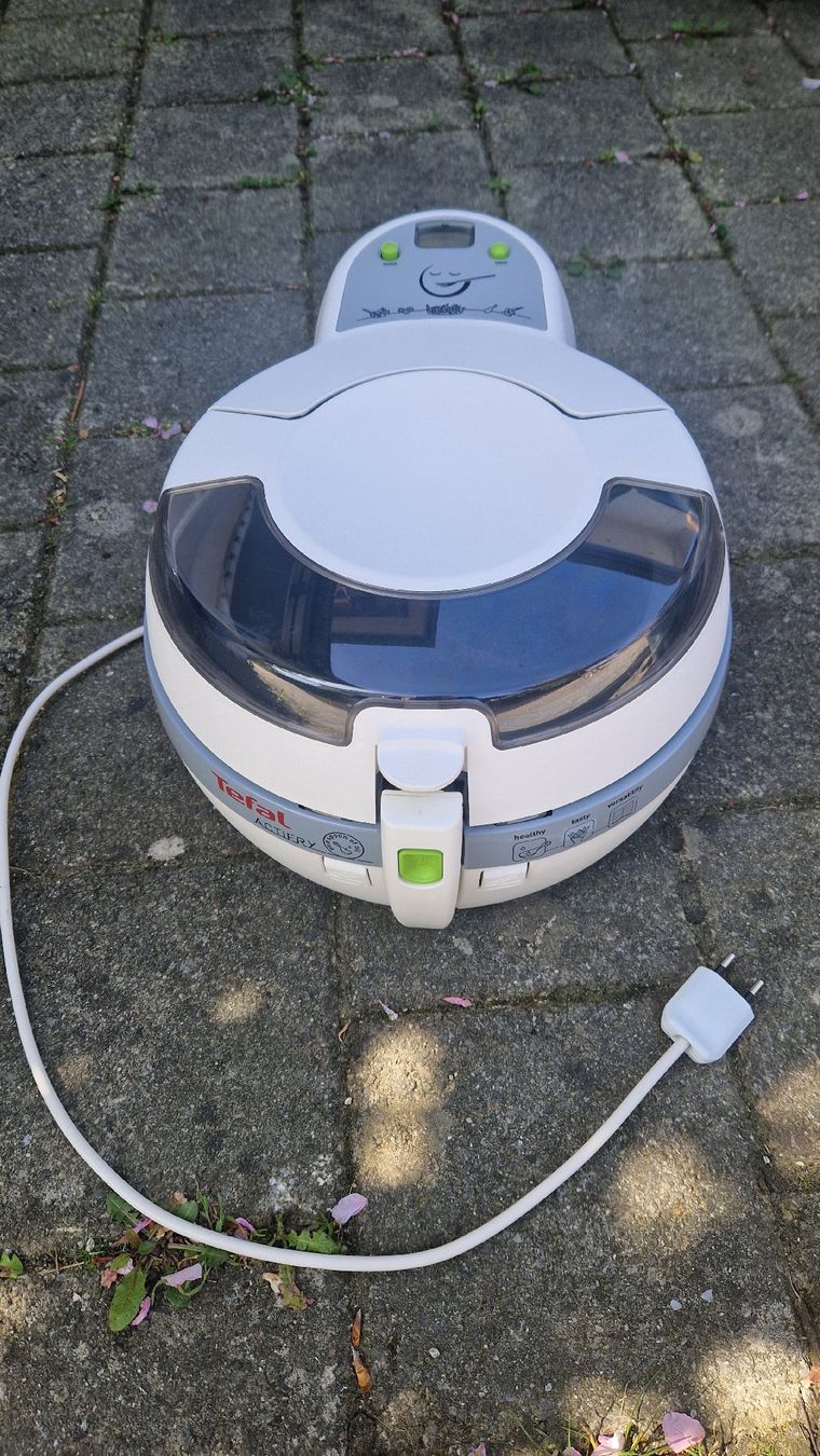 Tefal Elettrodomestici da cucina: Tefal Actifryer – Nuovo (secondo la descrizione) da Würenlos venduto da sul_cm8q