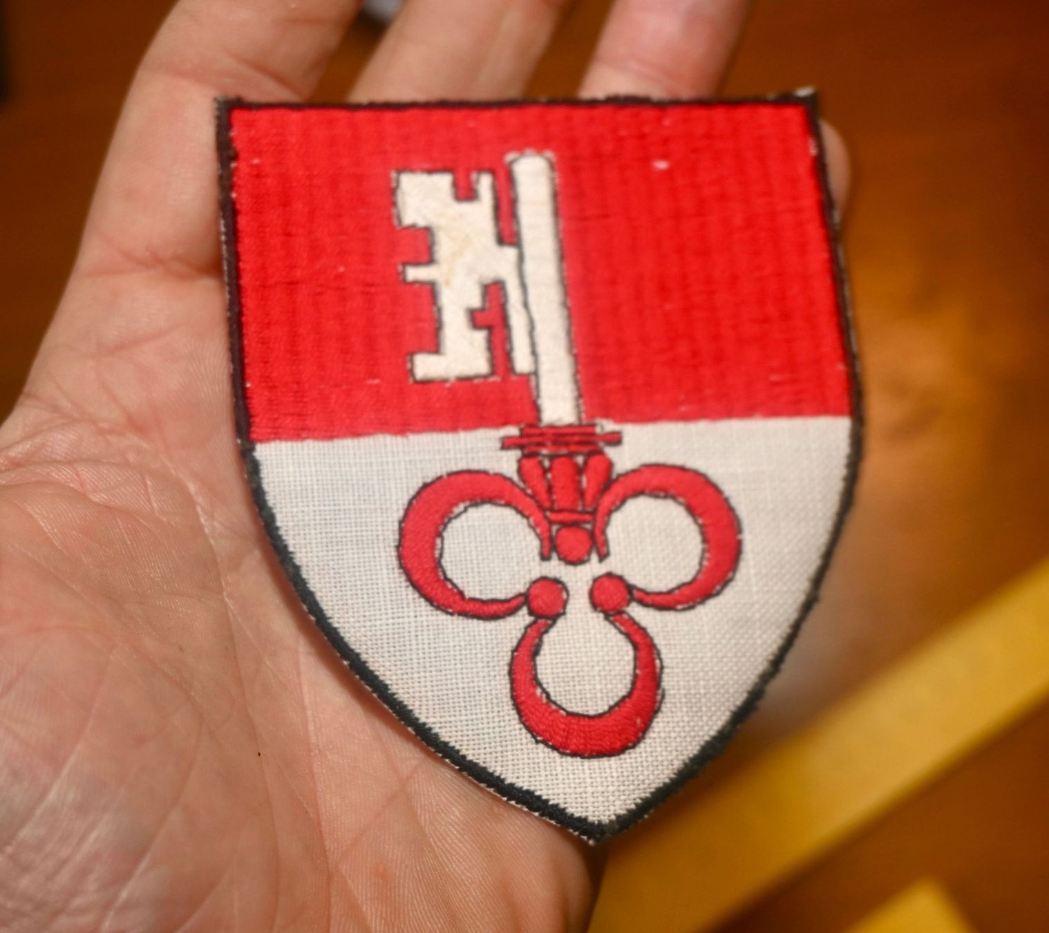 Swiss Placchette & Badge: WAPPEN Obwalden PATCH badge AUFNÄHER – Usato da Pfaffhausen venduto da mono_rec 5