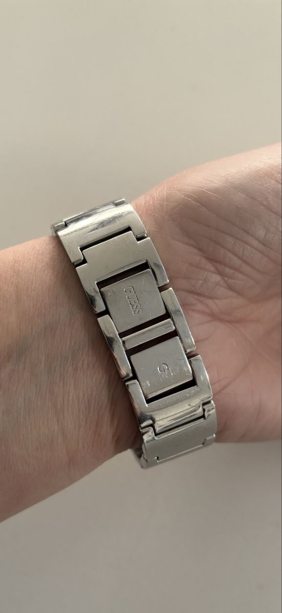 Guess Uhren: GUESS stainless steel watch – Gebraucht aus Windisch von bymarikaa 4