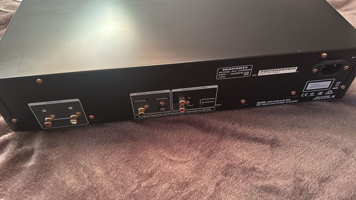 Marantz Multimediaplayer & Streamer: Marantz CD5005 CD-Player mit OVP – Gebraucht aus Muttenz von reb_6z2t 3