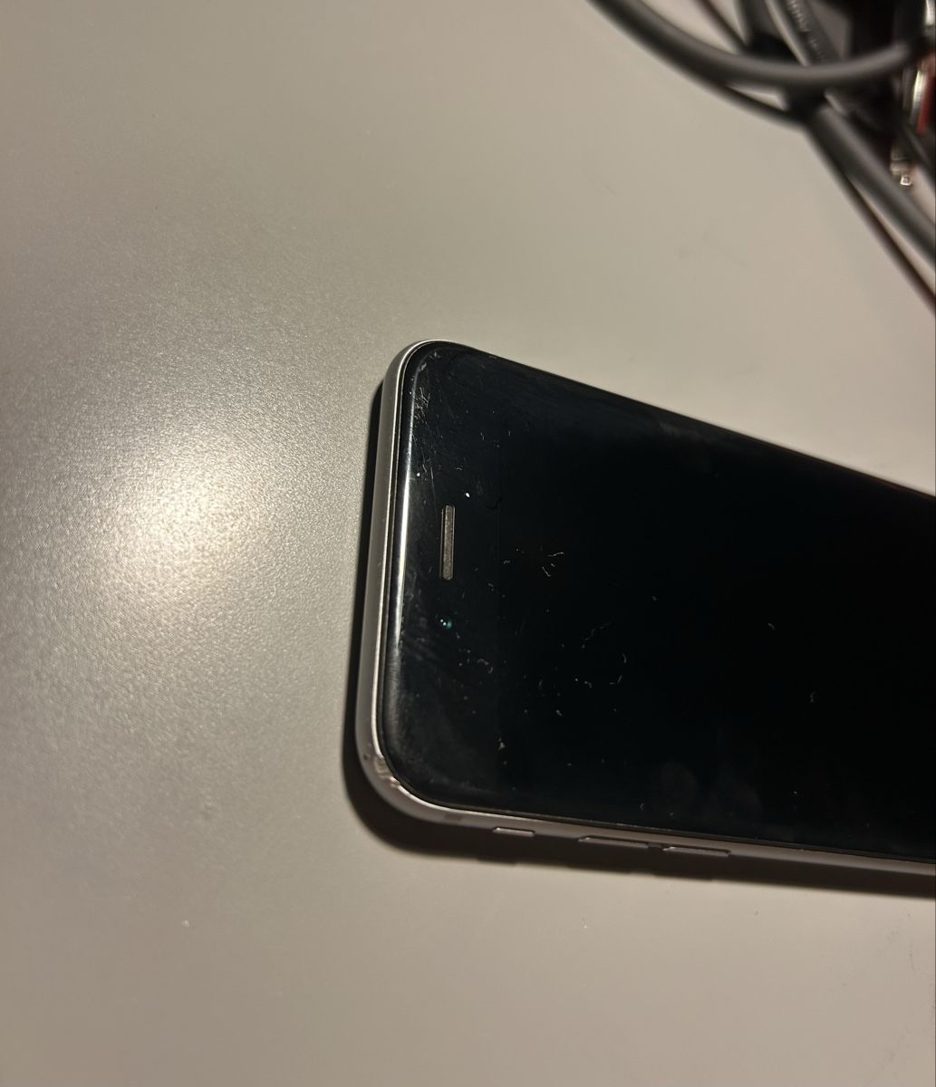 Apple Handys / Smartphones: Iphone 6 – Gebraucht aus Basel von lenarrari 2