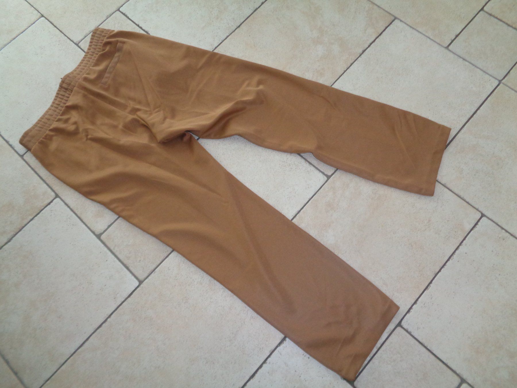 H&M Pantaloni: Trainerhose  H&M  Grösse M – Usato da Kreuzlingen venduto da Robi-2003 3