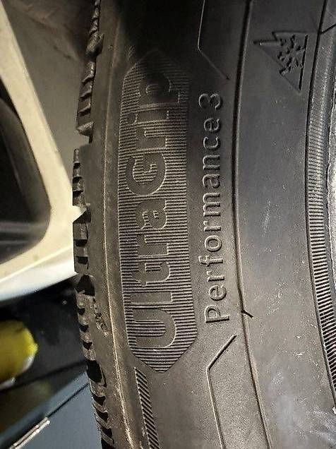 Pneumatici & Ruote complete: 4 pneus hiver Goodyear UltraGrip Performance 3  – Usato da Bulle venduto da Listeve 2