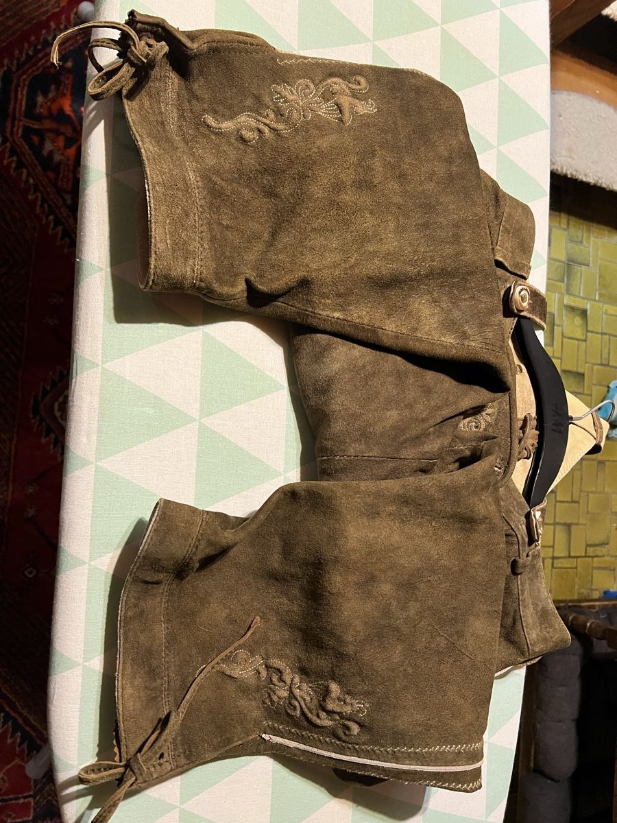 Costumi: Damen Lederhose – Usato da Oerlingen venduto da Lucaphil01 5