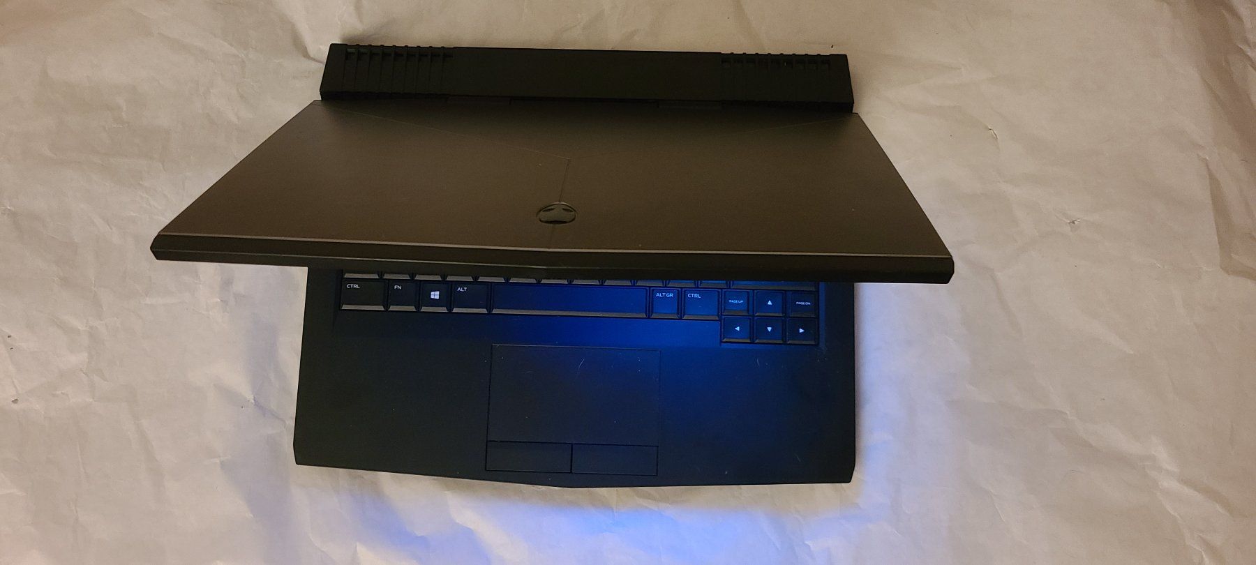 Alienware Notebooks: Alienware Gaming Laptop 13 R3 – Neu (gemäss Beschreibung) aus Roggwil BE von  3