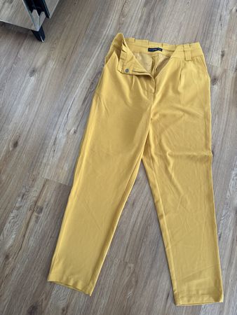 Stoffhose in Senfgelb, Grösse 36