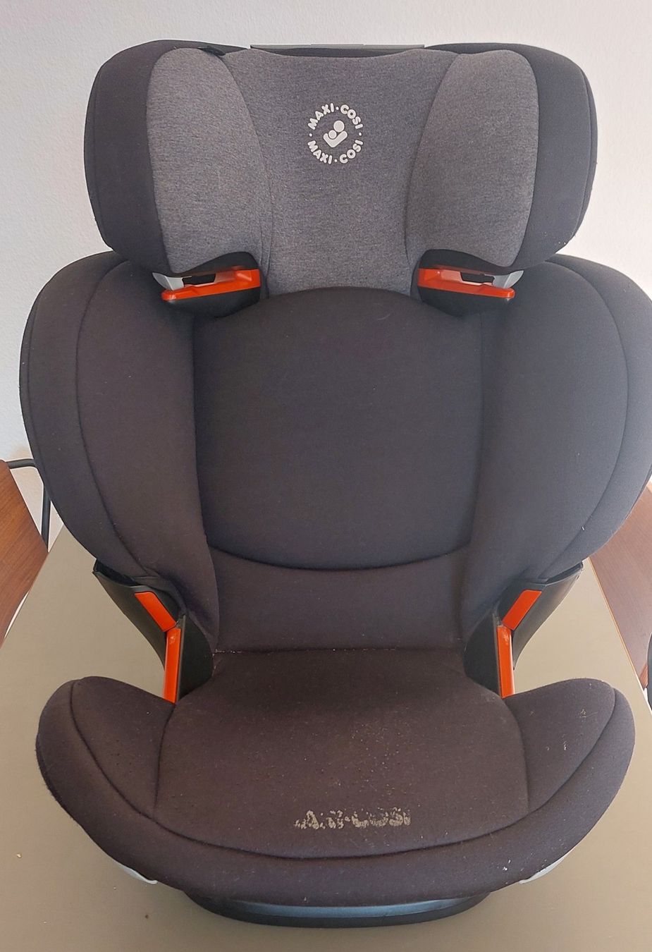 Maxi-Cosi Seggiolini per auto: Maxi-Cosi RodiFix AirProtect Kindersitz, gebraucht – Usato da Adliswil venduto da JulienCycling