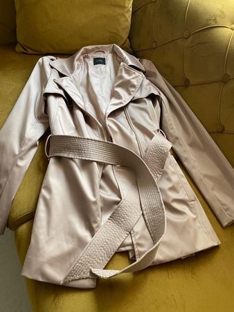 GUESS Mantel Gr. L