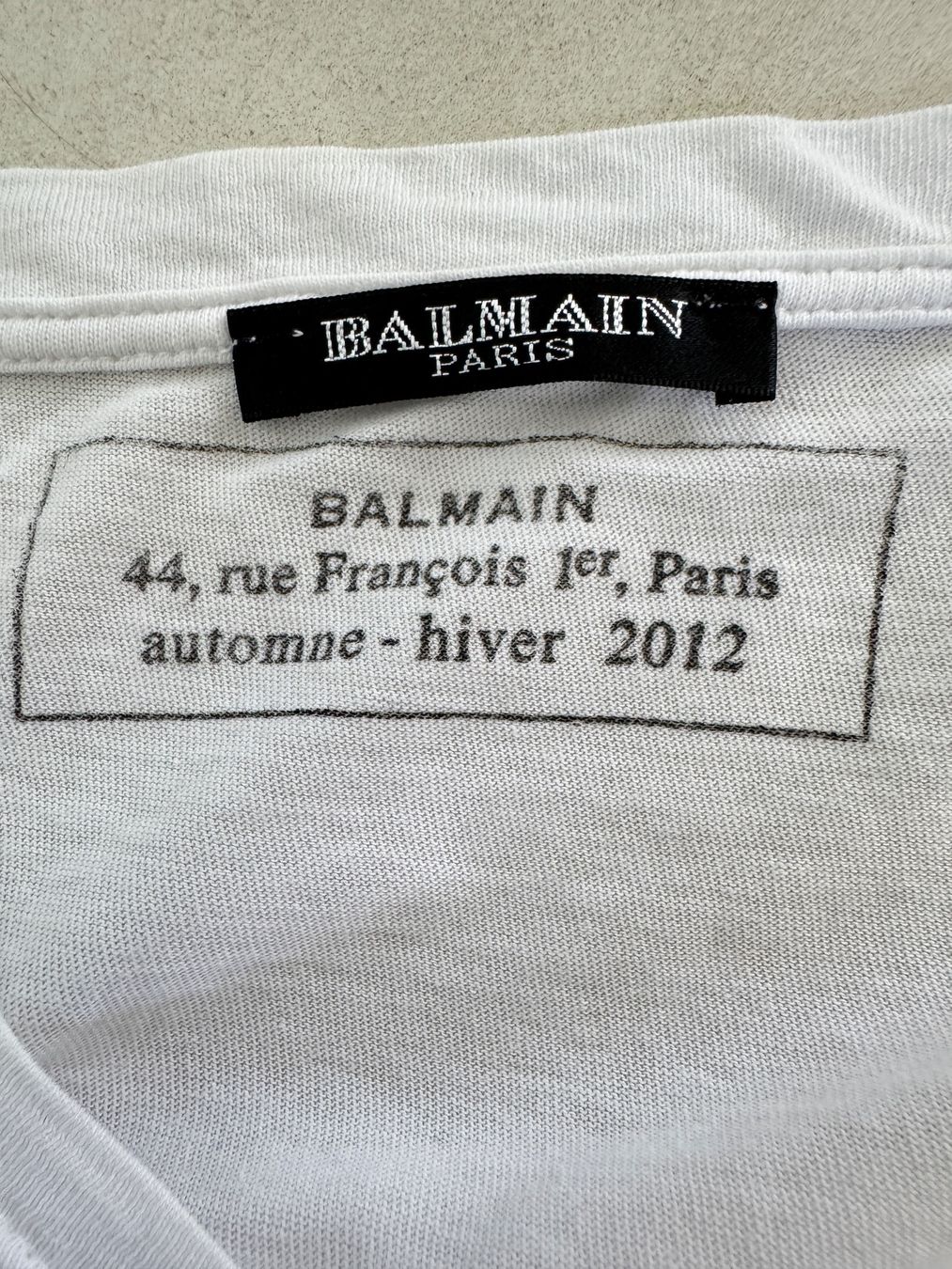 Balmain T-shirt: Joli t-shirt Balmain période Christophe Decarnin – Usato da giffers venduto da sev_c9x9 3