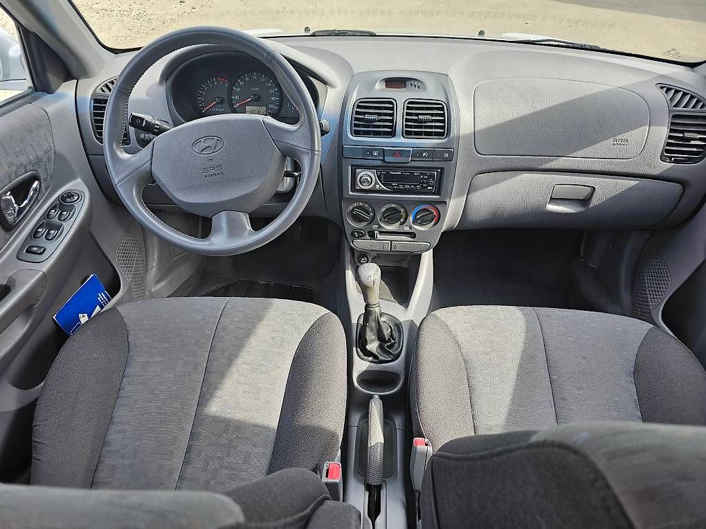 Autos: HYUNDAI  Accent 1.6 – Gebraucht aus Kreuzlingen von mah_q9bn 4