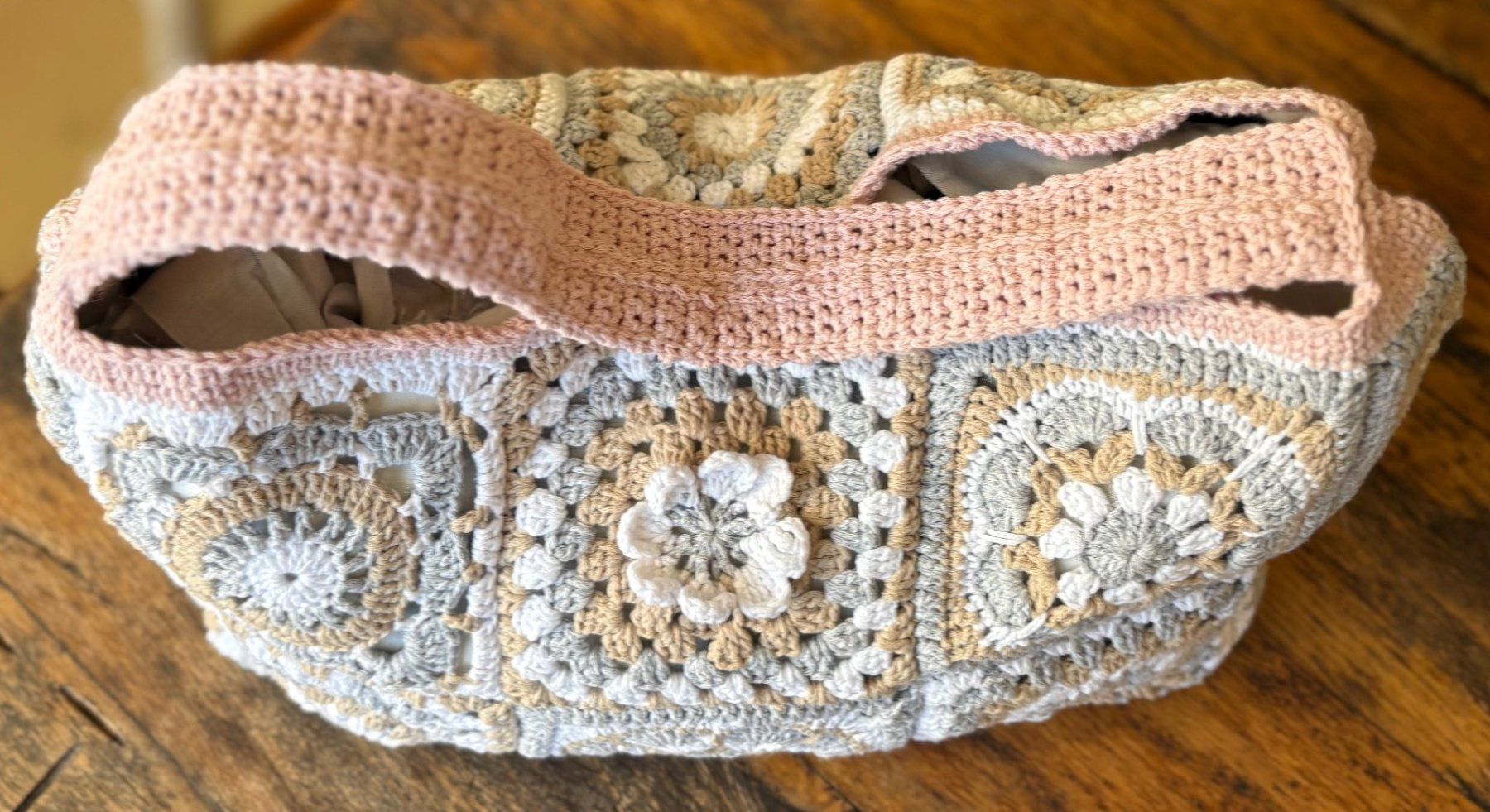 Borse da donna: BAG GRANNY STYLE EN CROCHET HANDMADE! PIÈCE UNIQUE – Nuovo e nell'imballaggio originale da Locarno venduto da NicoNion 3